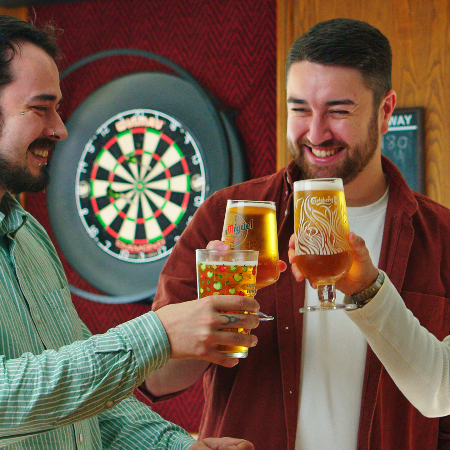 Raise a glass This Father's Day at The Royal Oak in Tettenhall Wood!